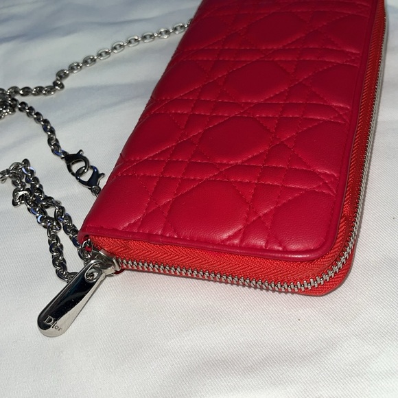 Christian Dior Preloved wallet,  non Dior chain excellent condition. - Picture 9 of 9